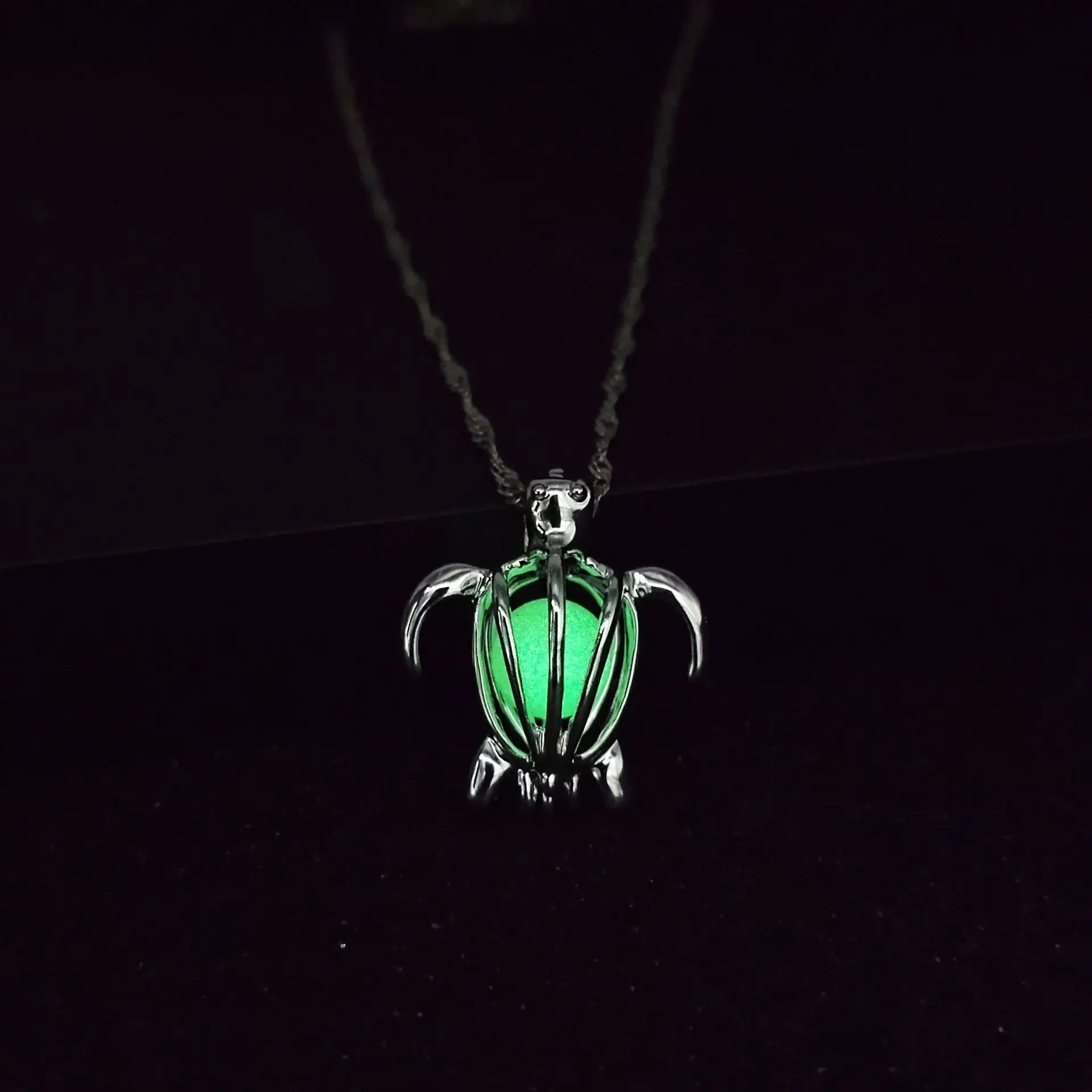 Luminous Glow-in-the-Dark Sea Turtle Pendant Necklace for Women – Exquisite Stainless Steel Ocean Turtle Collarbone Chain Choker Temperament Elegant Mystical Spiritual Wisdom Protection Glowing Jewelry Unique Halloween Fantasy Gift - Image 7